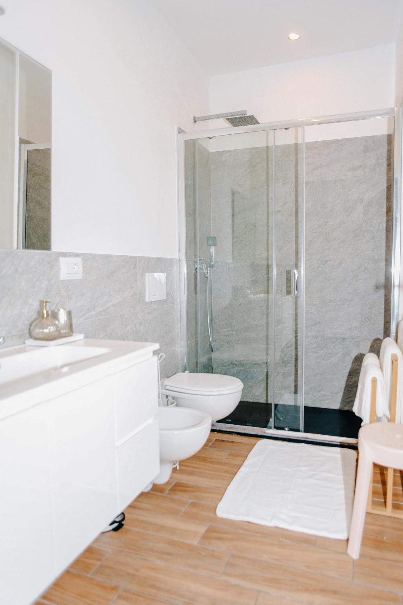 Lora Rose Suite ,Free Parking, Self Check In,2 Como Luaran gambar
